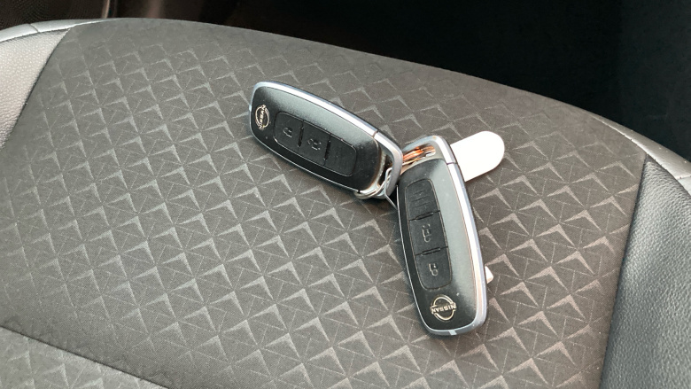 Nissan Juke 1.0 DiG-T 114 N-Connecta 5dr Petrol Hatchback